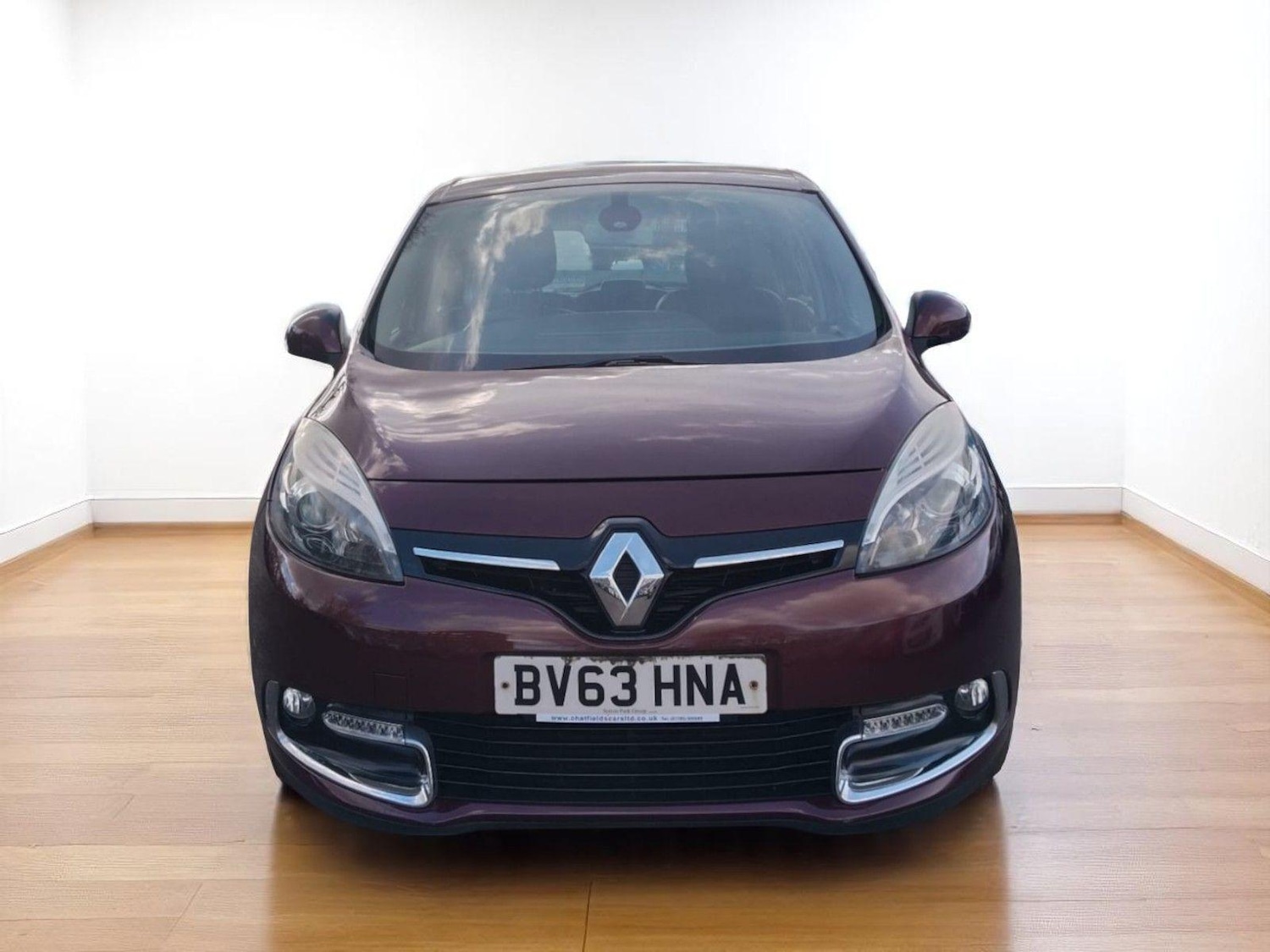 Used Renault Scenic 2013 for sale - 76186856: Photo 2