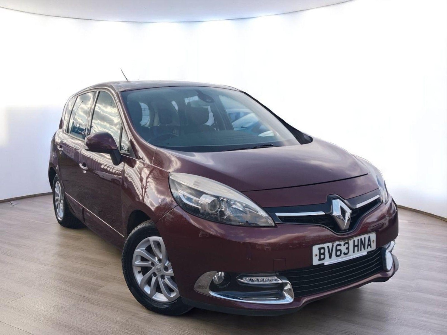 Used Renault Scenic 2013 for sale - 76186856: Photo 6