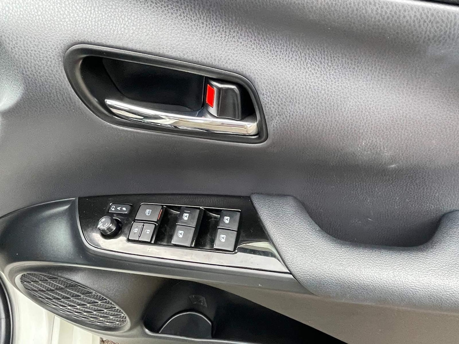 Used Toyota Prius 2024 for sale - 76545948: Photo 16