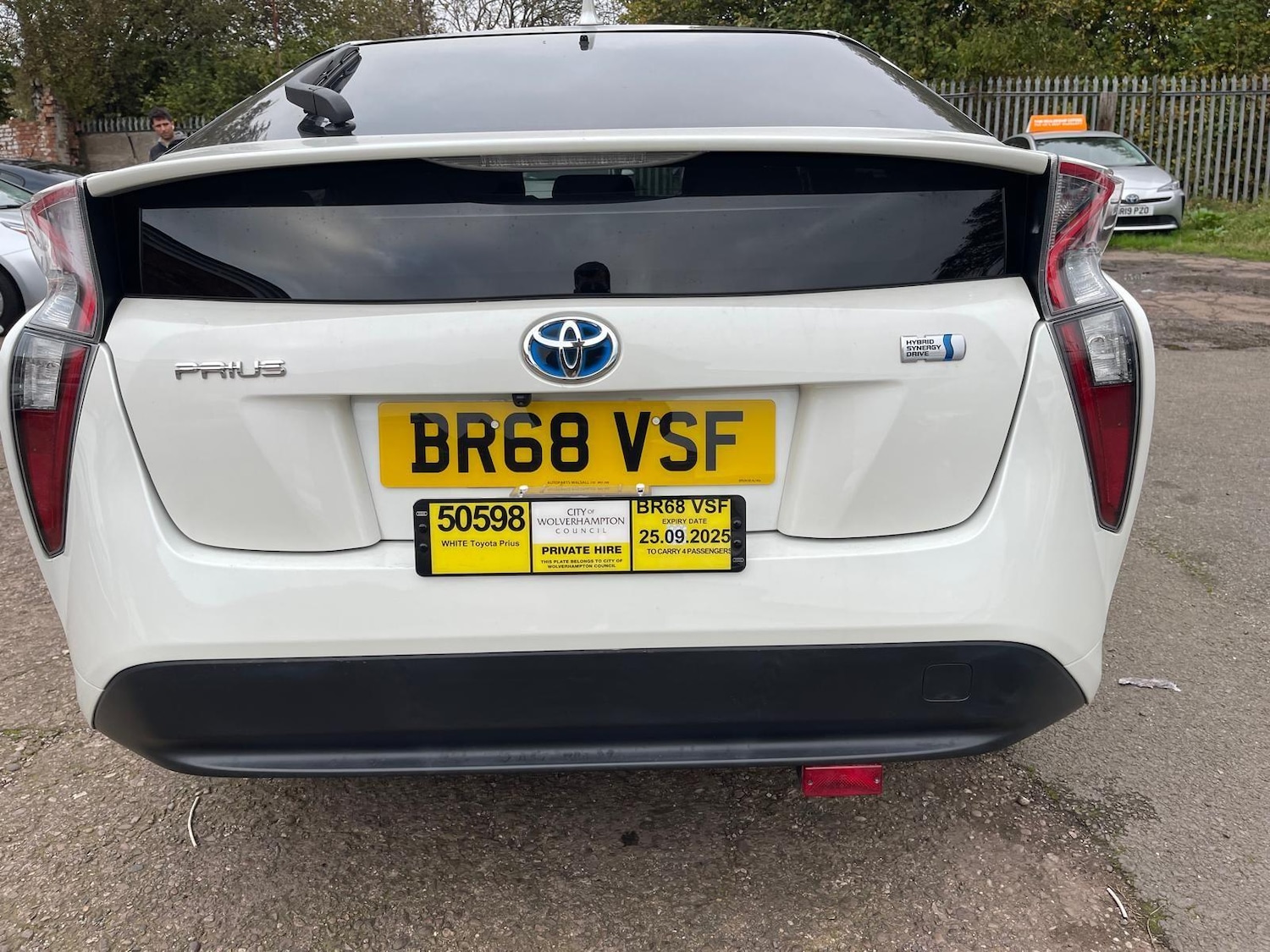 Used Toyota Prius 2024 for sale - 76545948: Photo 3