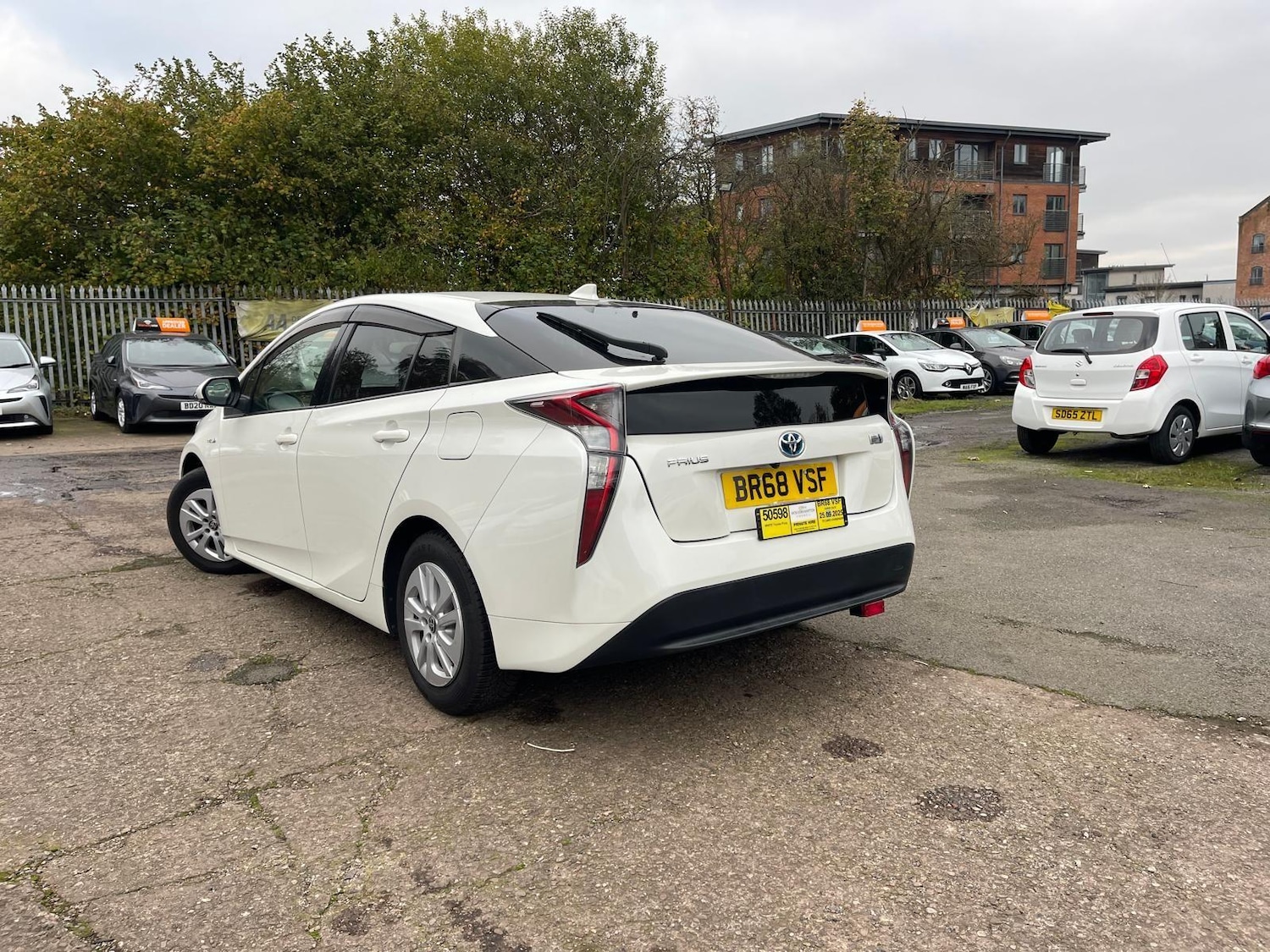 Used Toyota Prius 2024 for sale - 76545948: Photo 4