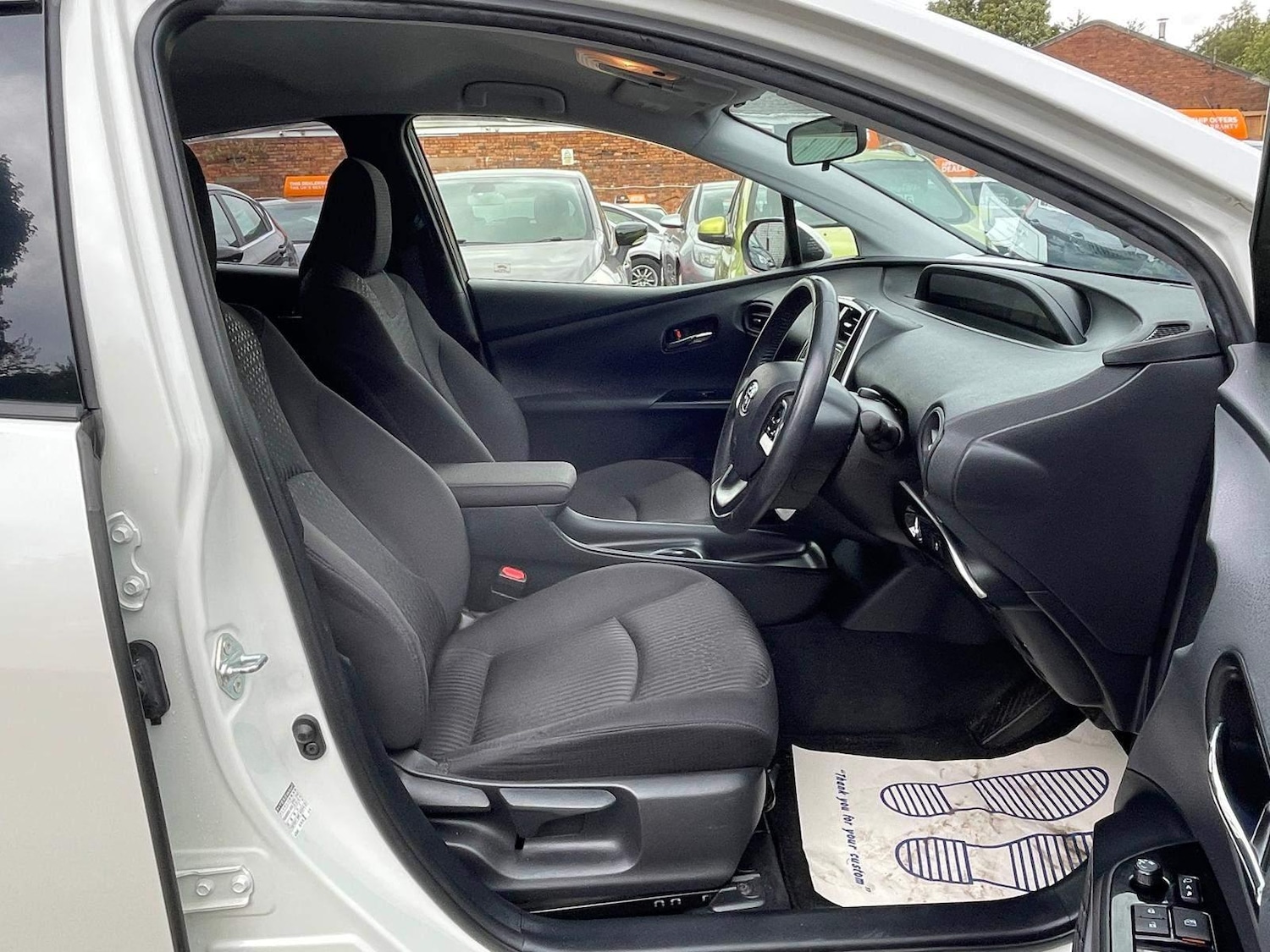 Used Toyota Prius 2024 for sale - 76545948: Photo 6