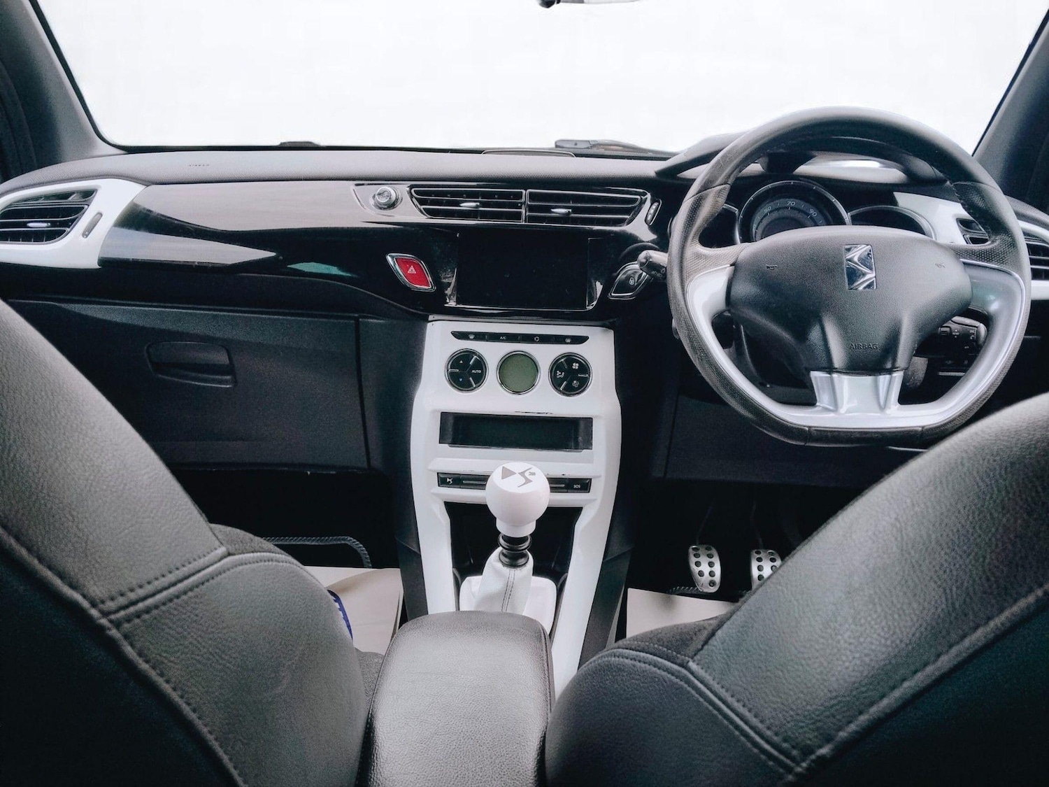 Used DS Automobiles DS 3 2015 for sale - 76186998: Photo 15