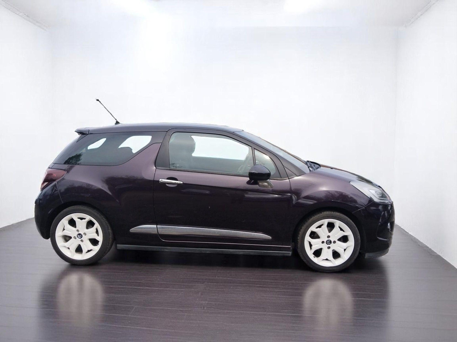 Used DS Automobiles DS 3 2015 for sale - 76186998: Photo 9
