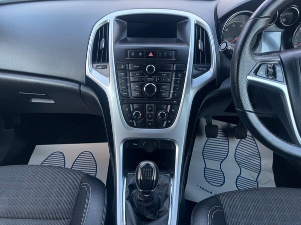 Used Vauxhall Astra 2014 for sale - 76186859: Photo 30