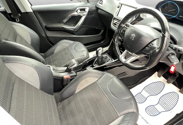 Used Peugeot 2008 2016 for sale - 76287964: Photo 13