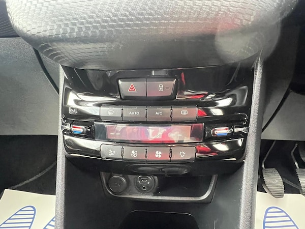 Used Peugeot 2008 2016 for sale - 76287964: Photo 35