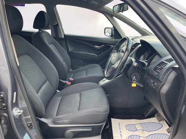 Used Hyundai Ix20 2013 for sale - 76186885: Photo 12