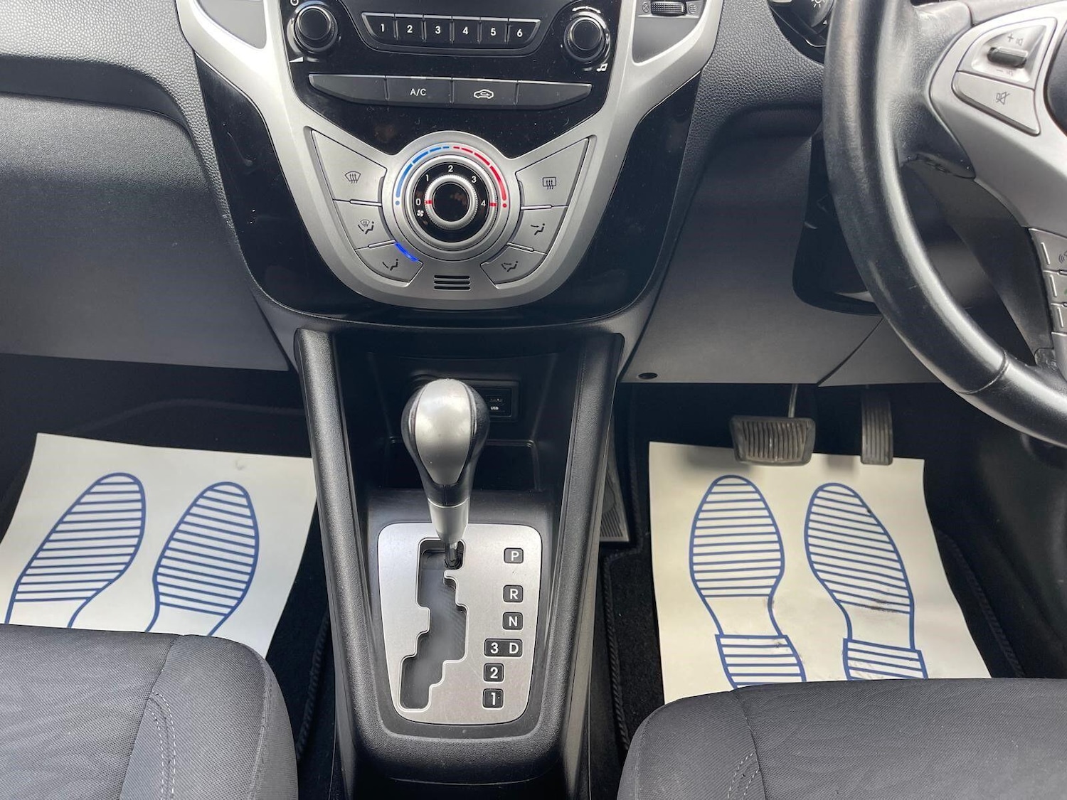 Used Hyundai Ix20 2013 for sale - 76186885: Photo 35