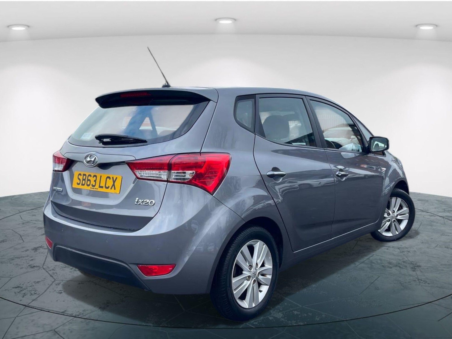 Used Hyundai Ix20 2013 for sale - 76186885: Photo 4