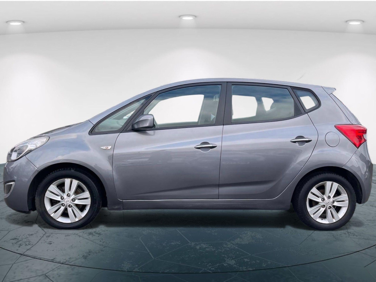 Used Hyundai Ix20 2013 for sale - 76186885: Photo 8