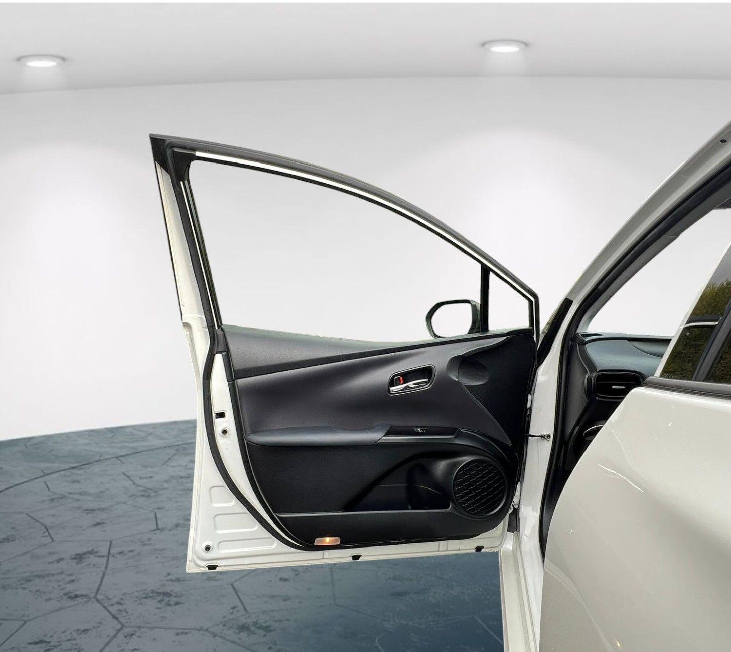 Used Toyota Prius for sale - 76416513: Photo 39