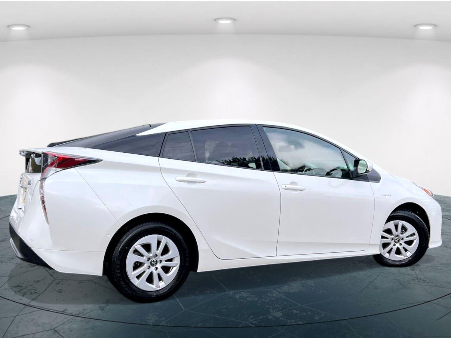 Used Toyota Prius for sale - 76416513: Photo 4