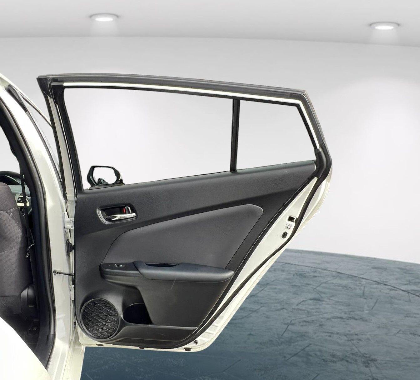 Used Toyota Prius for sale - 76416513: Photo 42