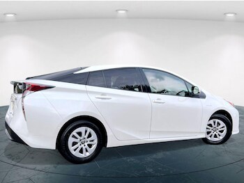 Used Toyota Prius 2018 for sale - 76416513: Photo