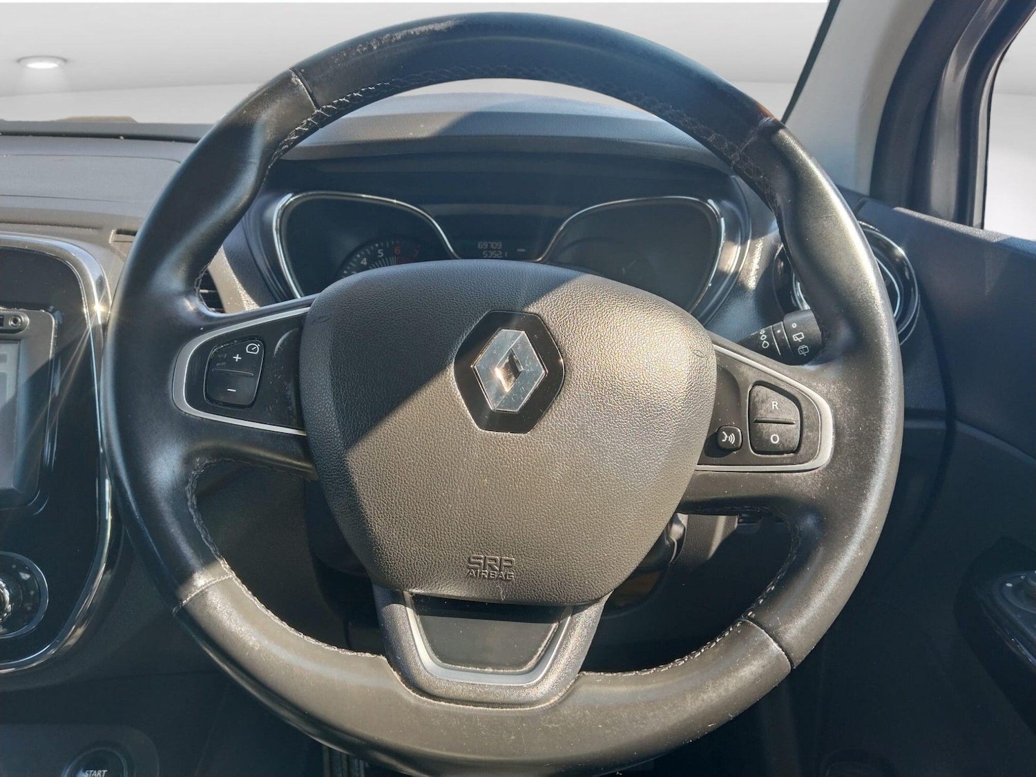 Used Renault Captur 2017 for sale - 76186990: Photo 26
