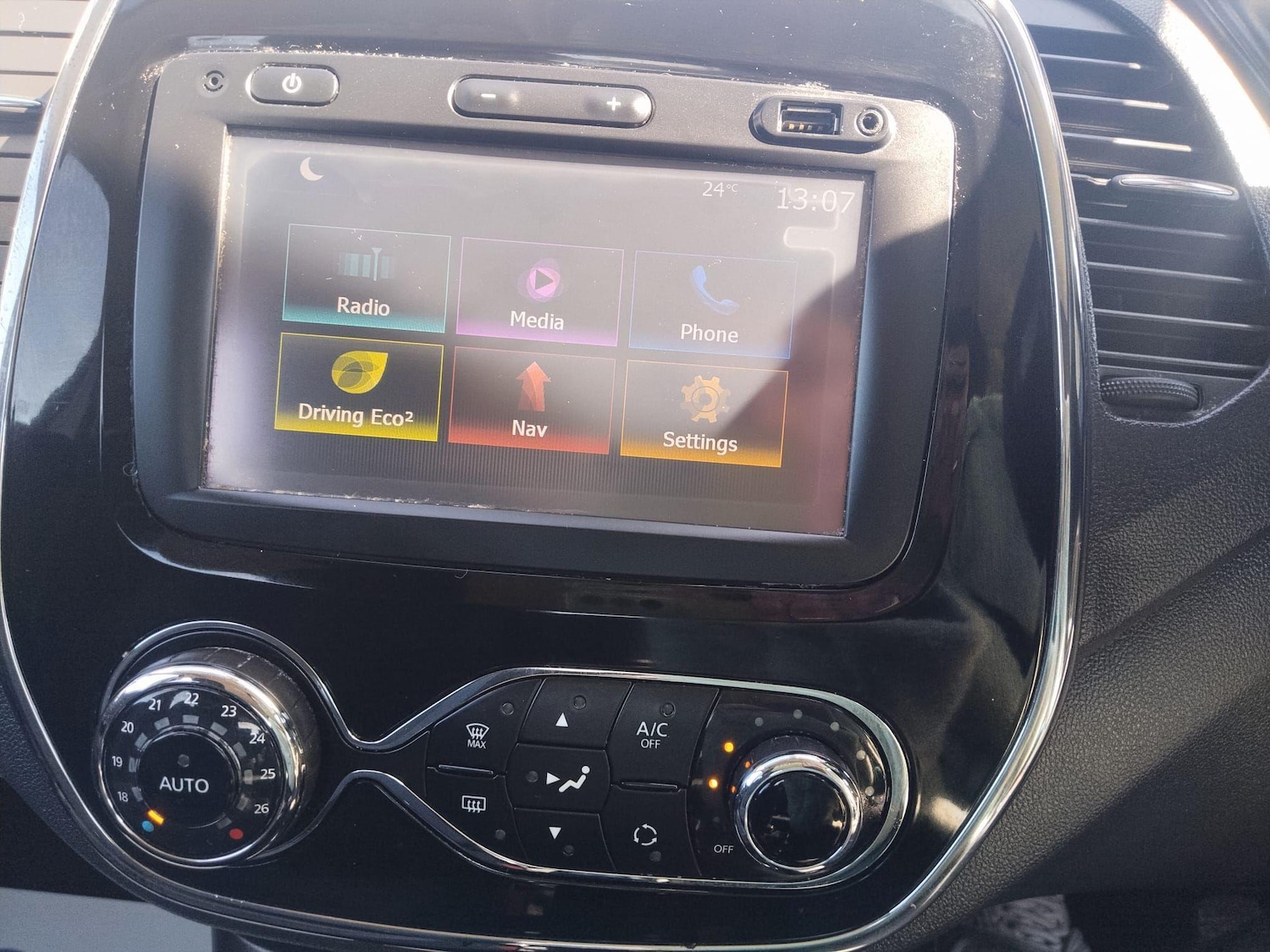 Used Renault Captur 2017 for sale - 76186990: Photo 30