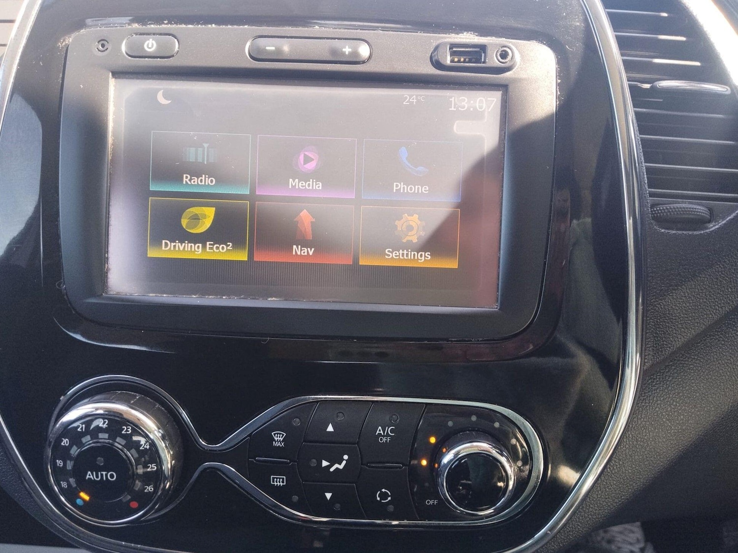 Used Renault Captur 2017 for sale - 76186990: Photo 38