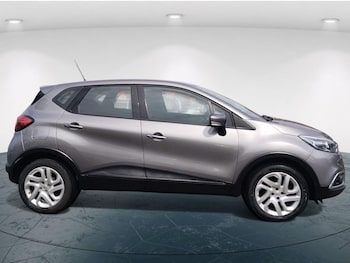 Used Renault Captur 2017 for sale - 76186990: Photo 3