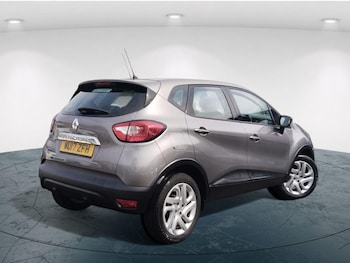 Used Renault Captur 2017 for sale - 76186990: Photo 4