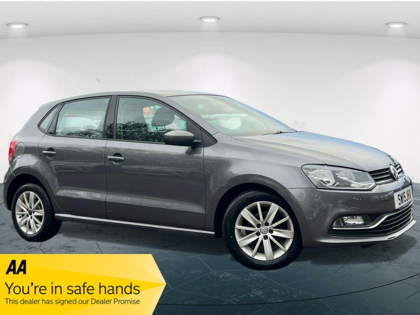 Used Volkswagen Polo 2015 for sale - 76706720: Photo 1