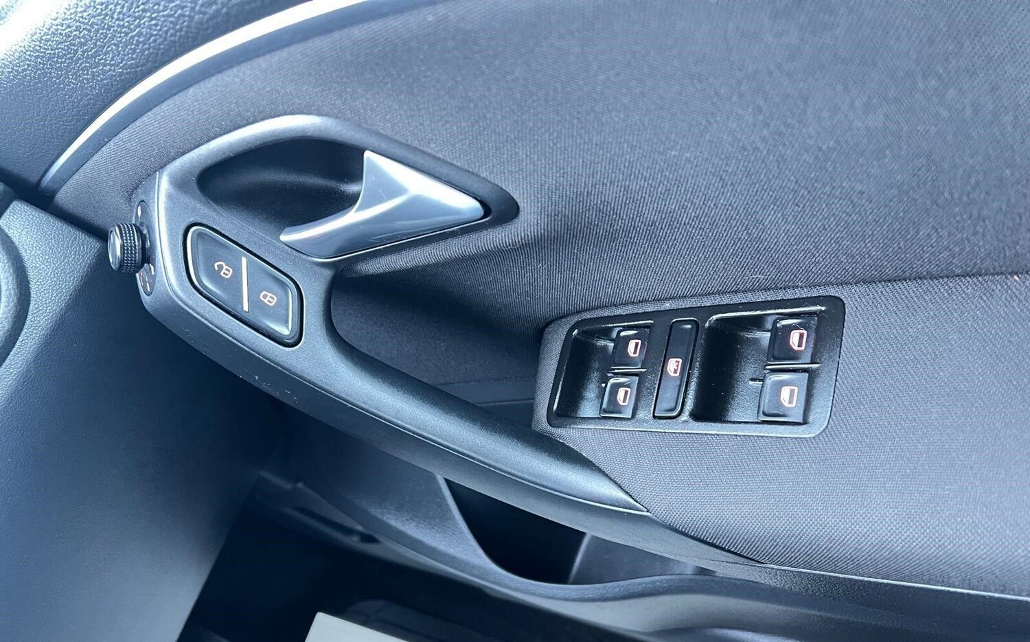 Used Volkswagen Polo 2015 for sale - 76706720: Photo 33