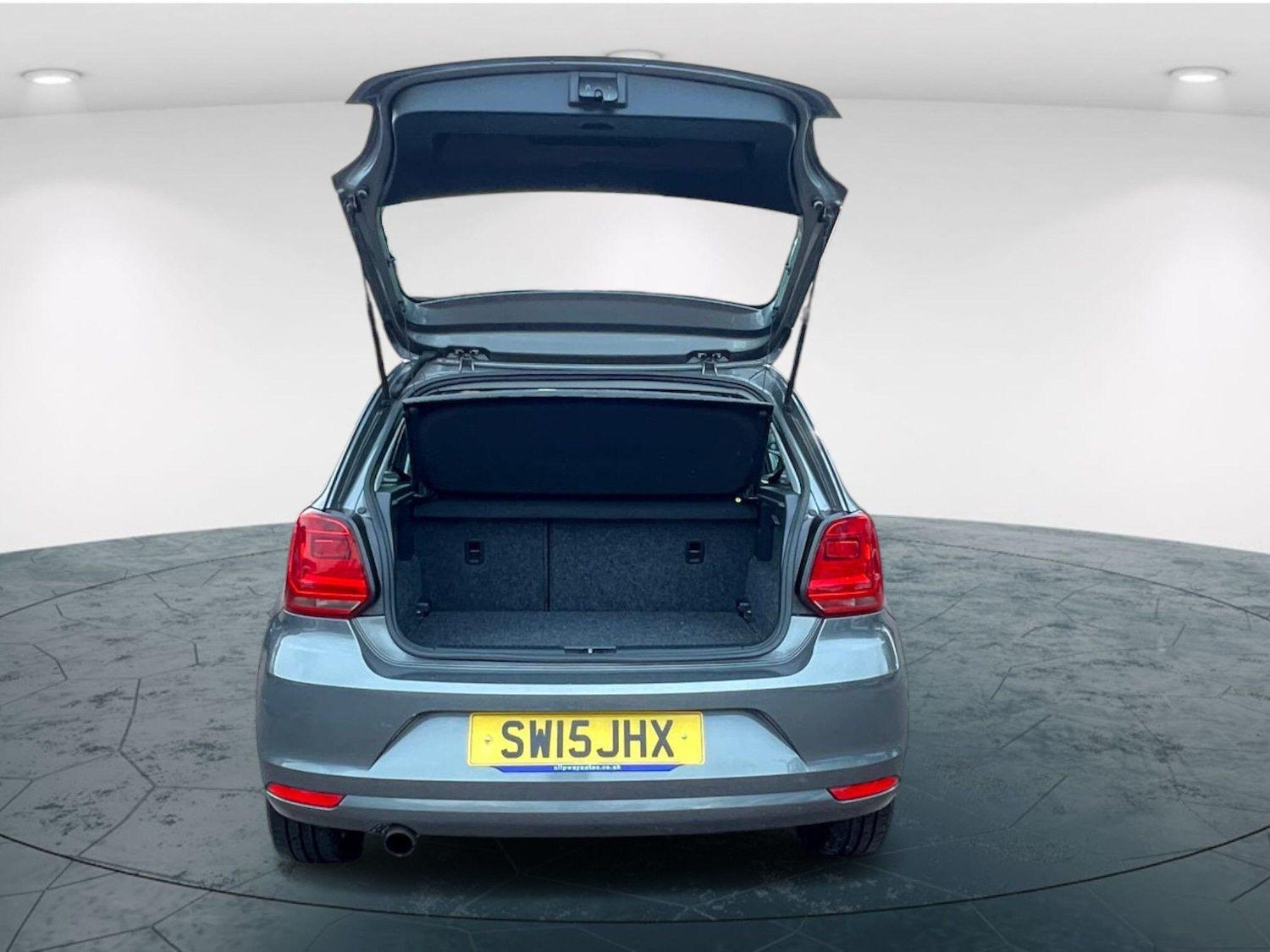 Used Volkswagen Polo 2015 for sale - 76706720: Photo 39