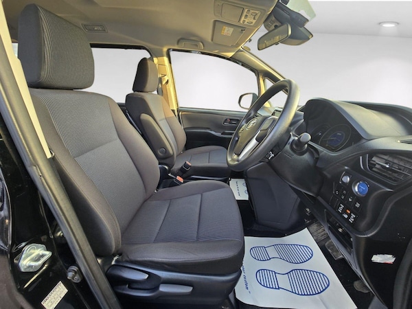 Used Toyota Voxy for sale - 76211696: Photo 14