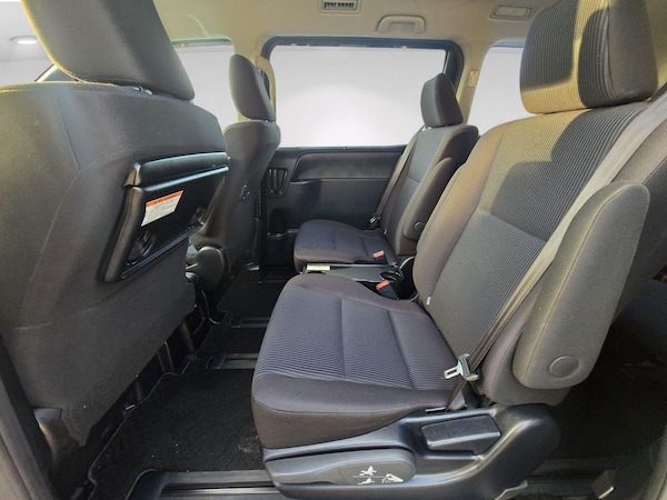 Used Toyota Voxy for sale - 76211696: Photo 16