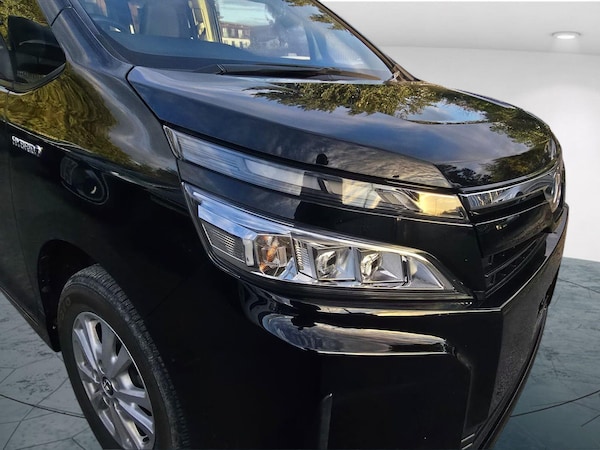 Used Toyota Voxy for sale - 76211696: Photo 37