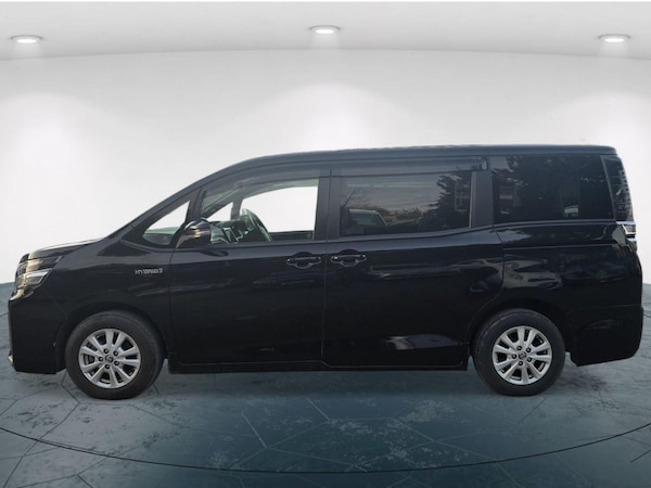 Used Toyota Voxy for sale - 76211696: Photo 7