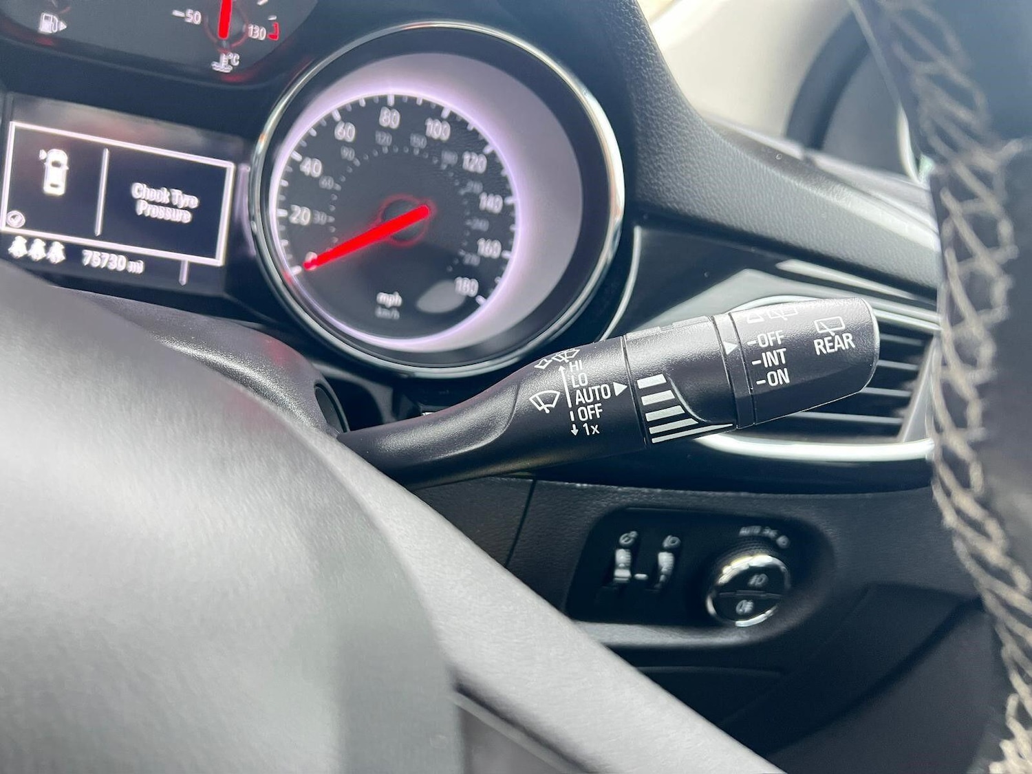 Used Vauxhall Astra 2018 for sale - 76798636: Photo 29