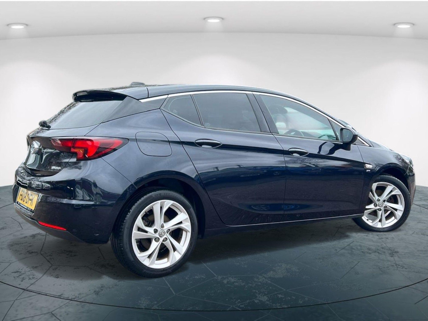 Used Vauxhall Astra 2018 for sale - 76798636: Photo 4