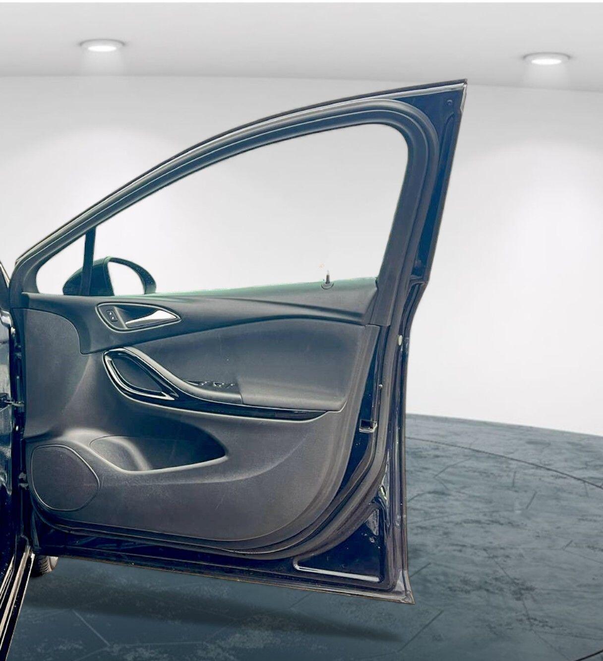 Used Vauxhall Astra 2018 for sale - 76798636: Photo 41