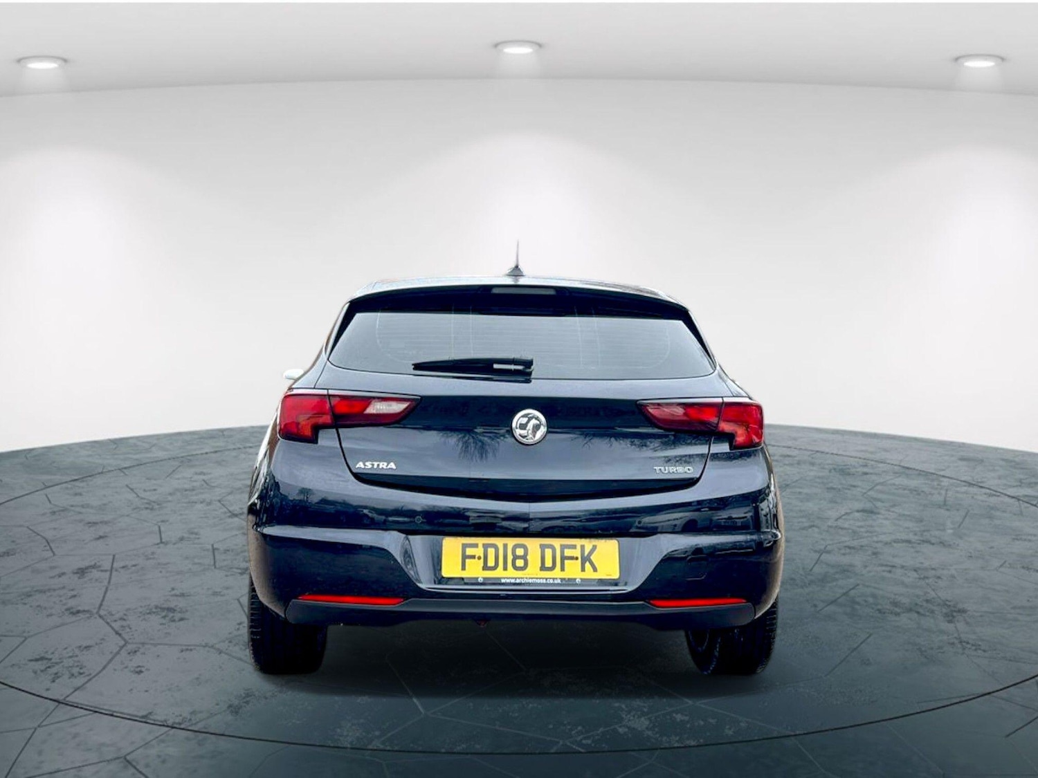 Used Vauxhall Astra 2018 for sale - 76798636: Photo 6