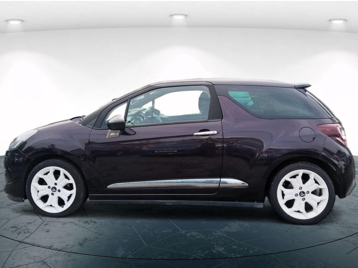Used DS Automobiles DS 3 2015 for sale - 76438917: Photo 8