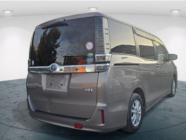 Used Toyota Voxy for sale - 76211702: Photo 10