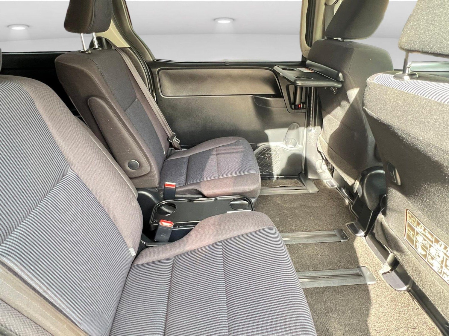 Used Toyota Voxy for sale - 76211702: Photo 20