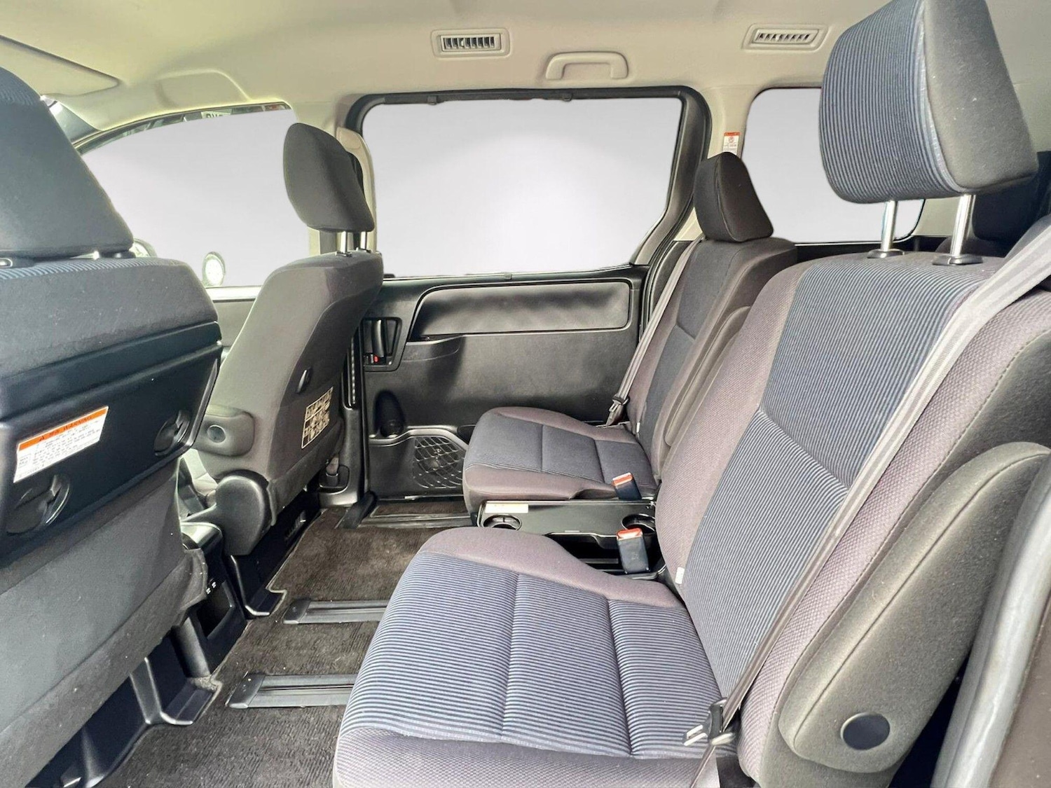 Used Toyota Voxy for sale - 76211702: Photo 23