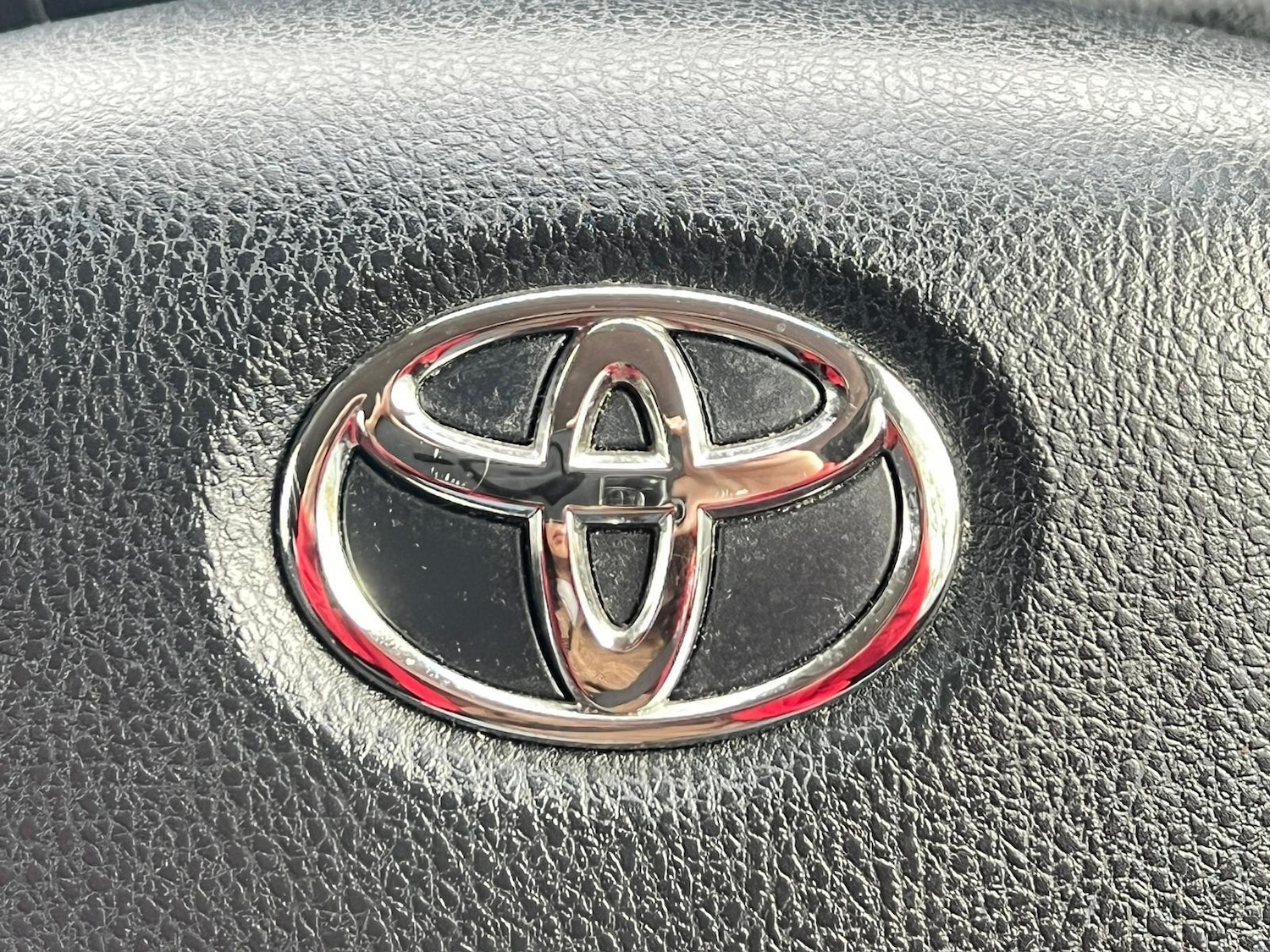 Used Toyota Voxy for sale - 76211702: Photo 33