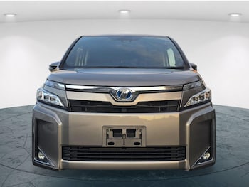 Used Toyota Voxy for sale - 76211702: Photo 3