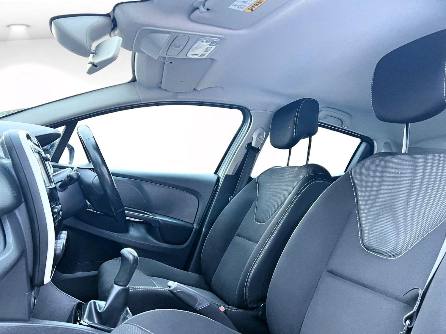 Used Renault Clio 2015 for sale - 76693566: Photo 19