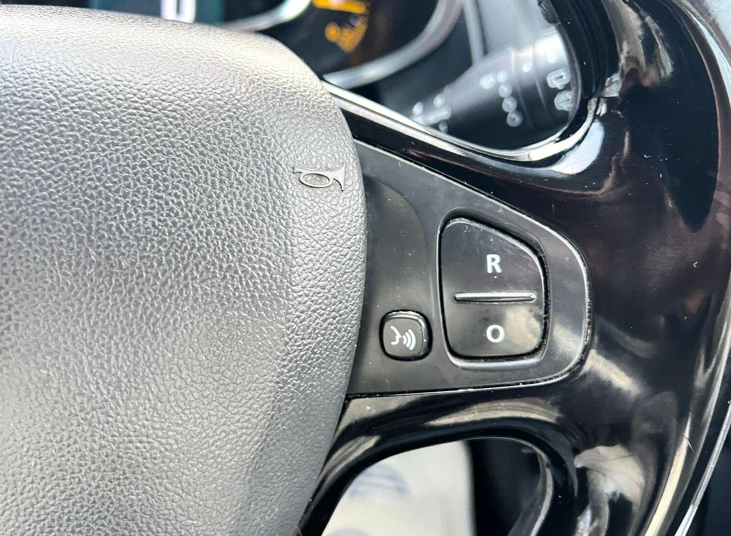 Used Renault Clio 2015 for sale - 76693566: Photo 26