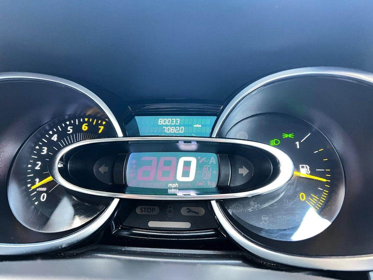 Used Renault Clio 2015 for sale - 76693566: Photo 30