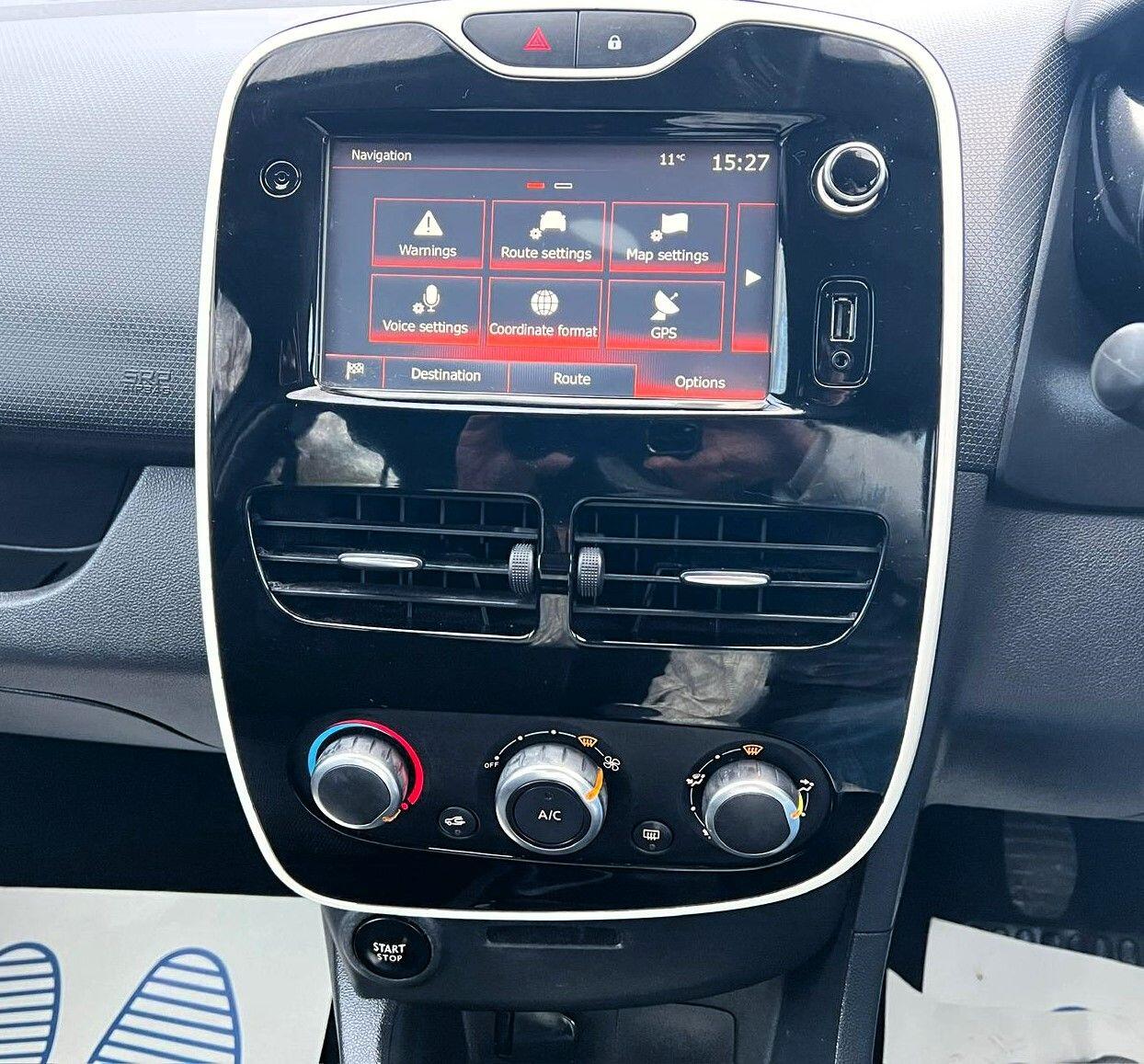 Used Renault Clio 2015 for sale - 76693566: Photo 35