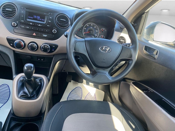 Used Hyundai i10 2016 for sale - 76211728: Photo 20