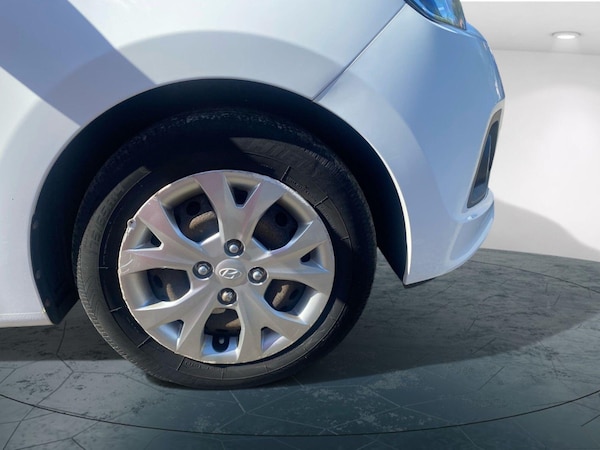 Used Hyundai i10 2016 for sale - 76211728: Photo 30