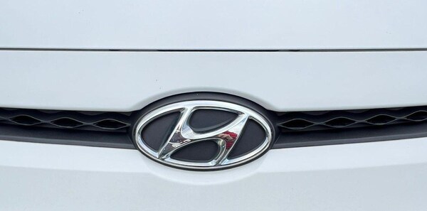 Used Hyundai i10 2016 for sale - 76211728: Photo 47