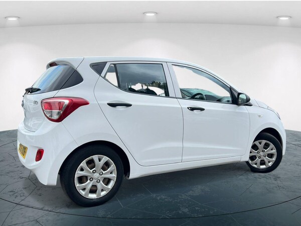 Used Hyundai i10 2016 for sale - 76211728: Photo 4