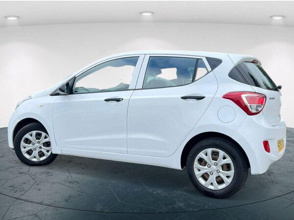 Used Hyundai i10 2016 for sale - 76211728: Photo 7